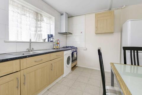 1 bedroom flat for sale, Knatchbull Road, London NW10