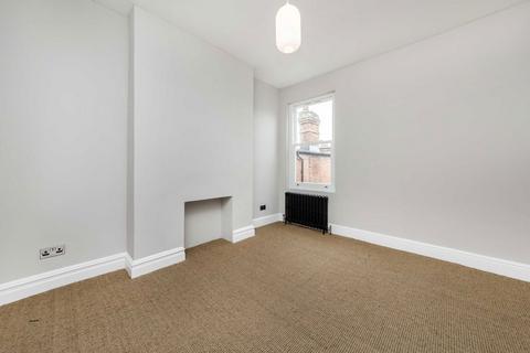 2 bedroom flat for sale, Leghorn Road, London NW10