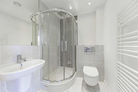 3 bedroom flat for sale, Banister Road, London W10