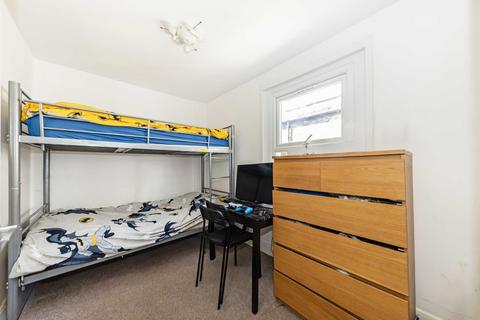 2 bedroom flat for sale, Mortimer Road, London NW10