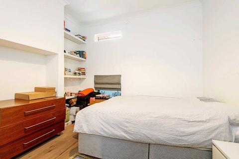 2 bedroom flat for sale, Crownhill Road, London NW10