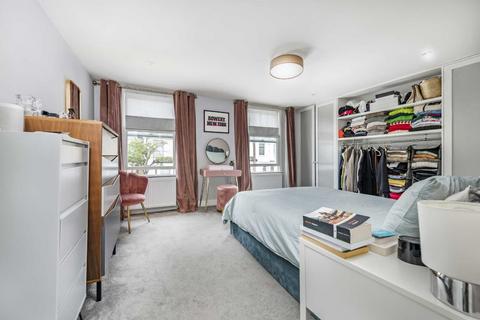 33 Waldo Road, London, NW10 6AU