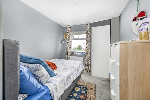 33 Waldo Road, London, NW10 6AU