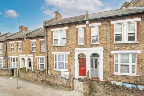 2 bedroom flat for sale, Charlton Road, London NW10