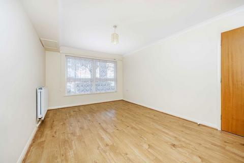 1 bedroom flat for sale, Jubilee Close, London NW10