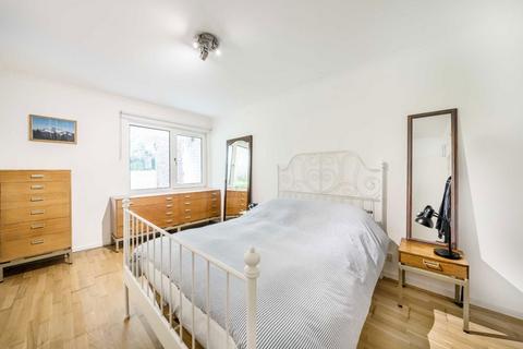 2 bedroom flat for sale, Christchurch Avenue, London NW6