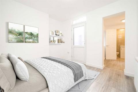 2 bedroom flat for sale, Grange Road, London NW10