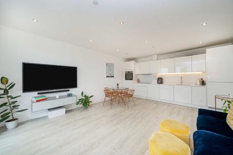 1 bedroom flat for sale, Knatchbull Road, London NW10