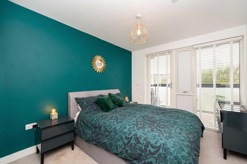 1 bedroom flat for sale, Knatchbull Road, London NW10