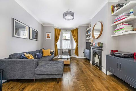 4 bedroom house to rent, Waldo Road, London NW10