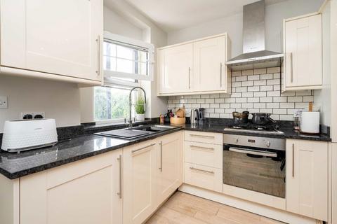 2 bedroom flat for sale, Brondesbury Park, London NW2