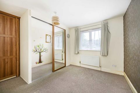 2 bedroom terraced house to rent, Third Avenue, London W10