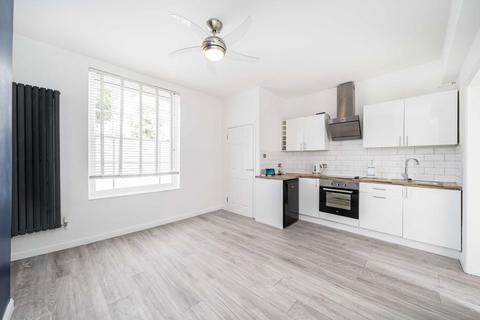 1 bedroom flat for sale, St. Leonards Square, London NW5