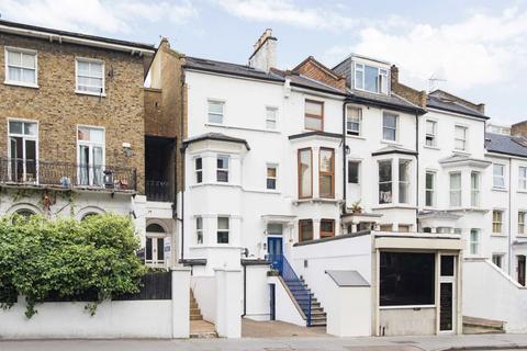 2 bedroom flat for sale, Haverstock Hill, London NW3