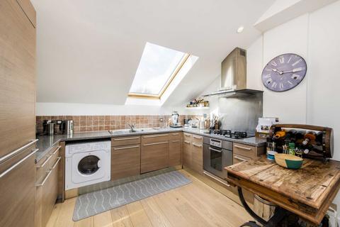 2 bedroom flat for sale, Haverstock Hill, London NW3