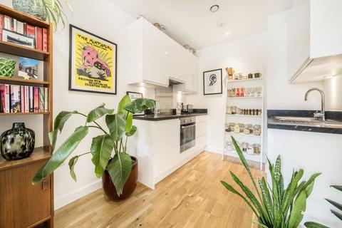 1 bedroom flat for sale, Willingham Terrace, London NW5