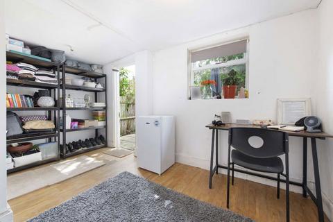 2 bedroom flat for sale, Marsden Street, London NW5