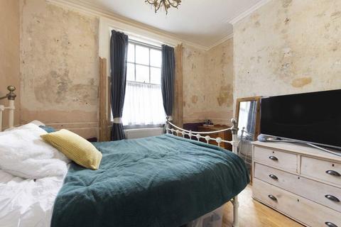 2 bedroom flat for sale, Marsden Street, London NW5