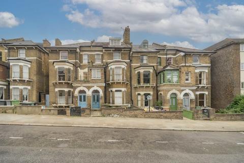 2 bedroom flat for sale, Lady Margaret Road, London NW5