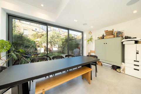 5 bedroom terraced house for sale, Healey Street, London NW1