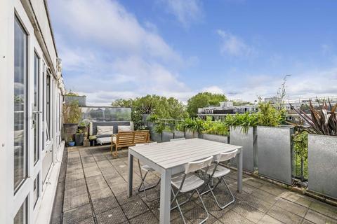 4 bedroom flat for sale, Weedington Road, London NW5