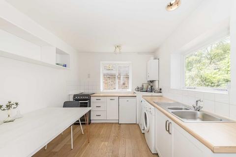 1 bedroom flat for sale, Queens Crescent, London NW5