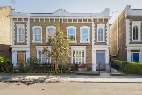 4 bedroom semi-detached house for sale, Willes Road, London NW5