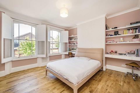 4 bedroom semi-detached house for sale, Willes Road, London NW5