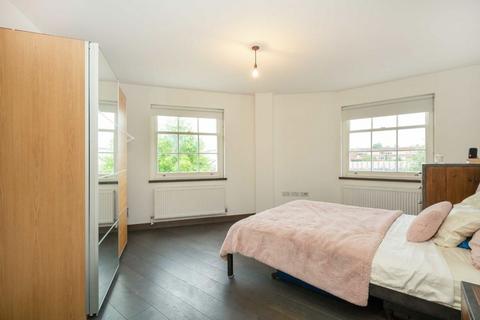 1 bedroom flat for sale, Mornington Place, London NW1