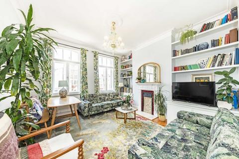 2 bedroom flat for sale, Camden High Street, London NW1