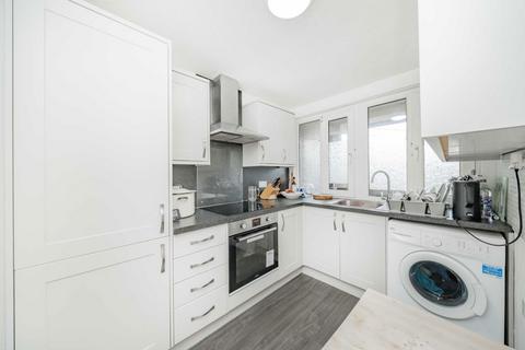 1 bedroom flat for sale, Queens Crescent, London NW5