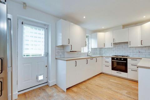 3 bedroom terraced house for sale, Harmood Street, London NW1