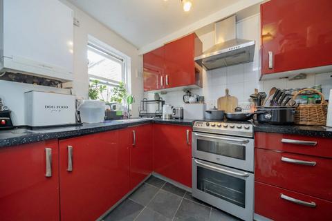 2 bedroom flat for sale, Rousden Street, London NW1