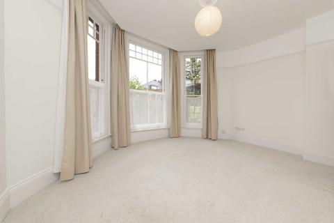 2 bedroom flat to rent, Anson Road, London N7