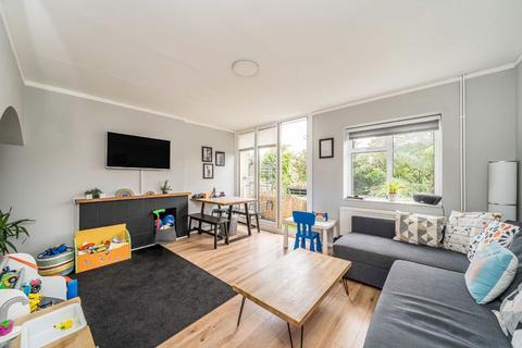 2 bedroom flat to rent, Tufnell Park Road, London N7