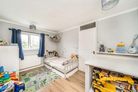 2 bedroom flat to rent, Tufnell Park Road, London N7