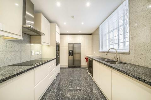 4 bedroom flat to rent, Warwick Gardens, London W14