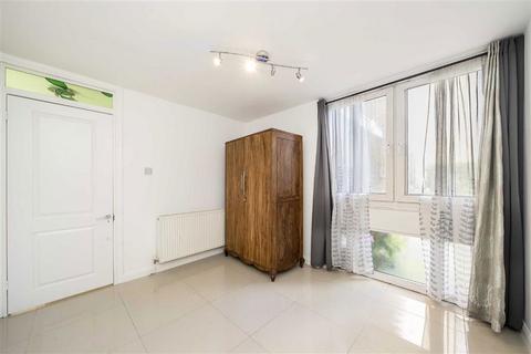 2 bedroom flat to rent, Kent Road, Kew TW9