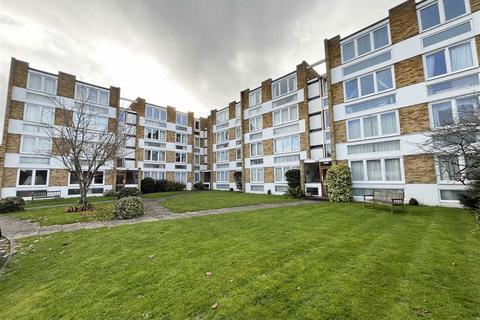 2 bedroom flat to rent, Kent Road, Kew TW9