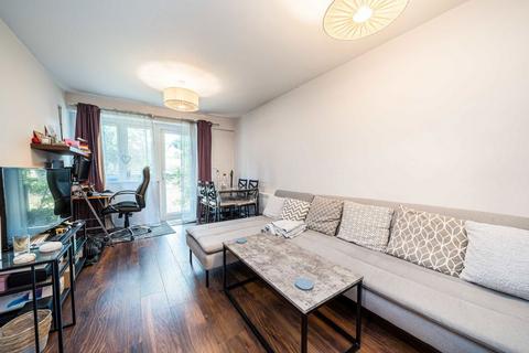 1 bedroom flat for sale, Tithe Barn Close, Kingston Upon Thames KT2