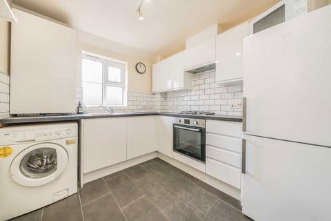 2 bedroom flat for sale, Birkenhead Avenue, Kingston Upon Thames KT2