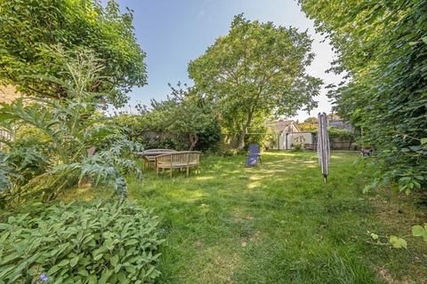 78 Park Road, Kingston Upon Thames, KT2 5JZ