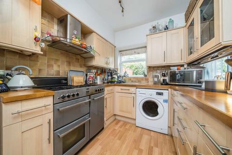 3 bedroom terraced house for sale, Tennyson Avenue, New Malden KT3