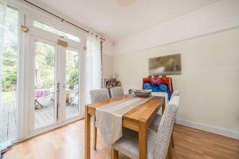 3 bedroom terraced house for sale, Tennyson Avenue, New Malden KT3