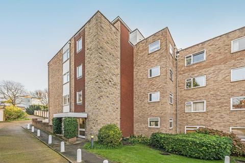 2 bedroom flat for sale, Queens Road, Kingston Upon Thames KT2