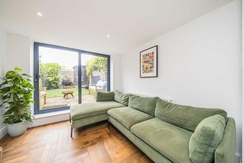 3 bedroom terraced house for sale, Park Road, Kingston Upon Thames KT2