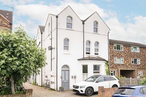 1 bedroom flat for sale, Lime Grove, New Malden KT3