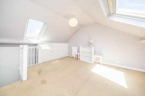 1 bedroom flat for sale, Park Road, Kingston Upon Thames KT2