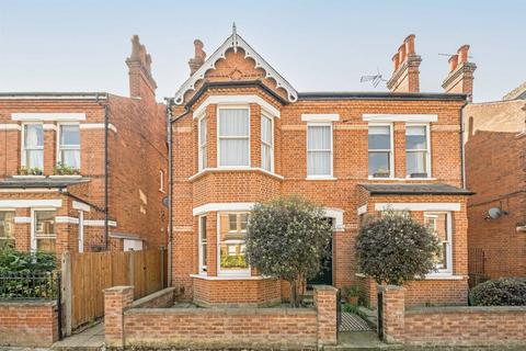 4 bedroom maisonette for sale, Brunswick Road, Kingston Upon Thames KT2