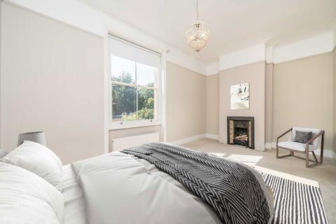 4 bedroom maisonette for sale, Brunswick Road, Kingston Upon Thames KT2